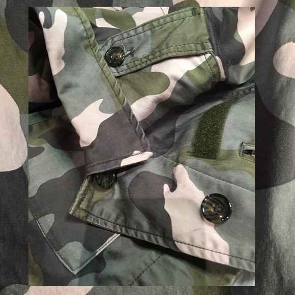 *H&M Divided* Pale pink camo military style jacket - Picture 8 of 9
